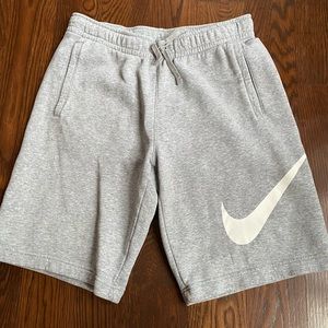 Nike Sweat Shorts size M